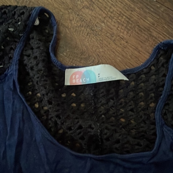 Free People Beach Top Size Small - Picture 2 of 5